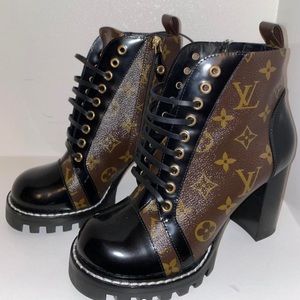Louis Vuitton ankle boots. Worn once. Perfect condition. Size 37.5 (7)